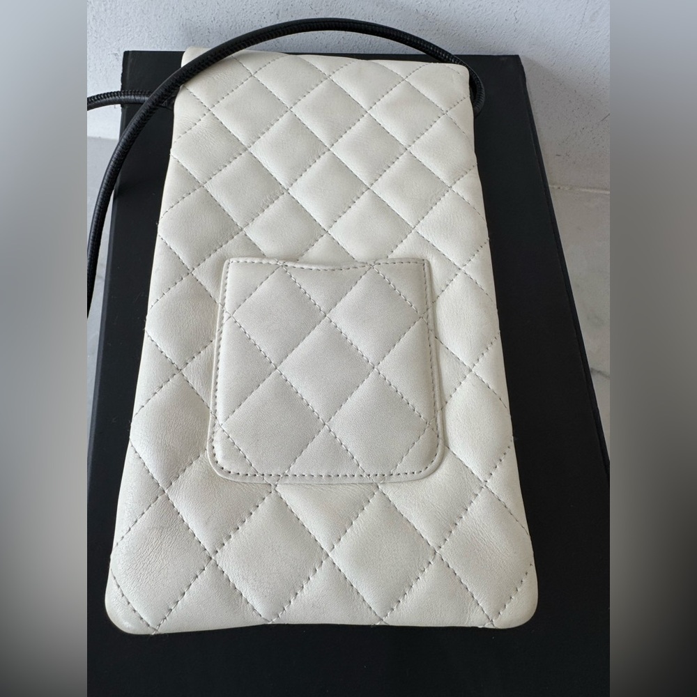 Chanel
Ligne Cambon Phone Crossbody Bag box and dustbag vintage - Picture 6 of 16